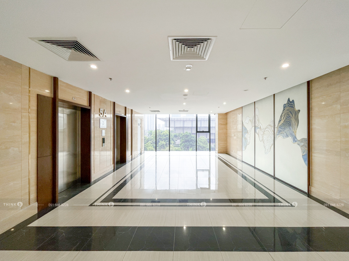 Khu vực sảnh thang máy văn phòng Vinhomes West Point