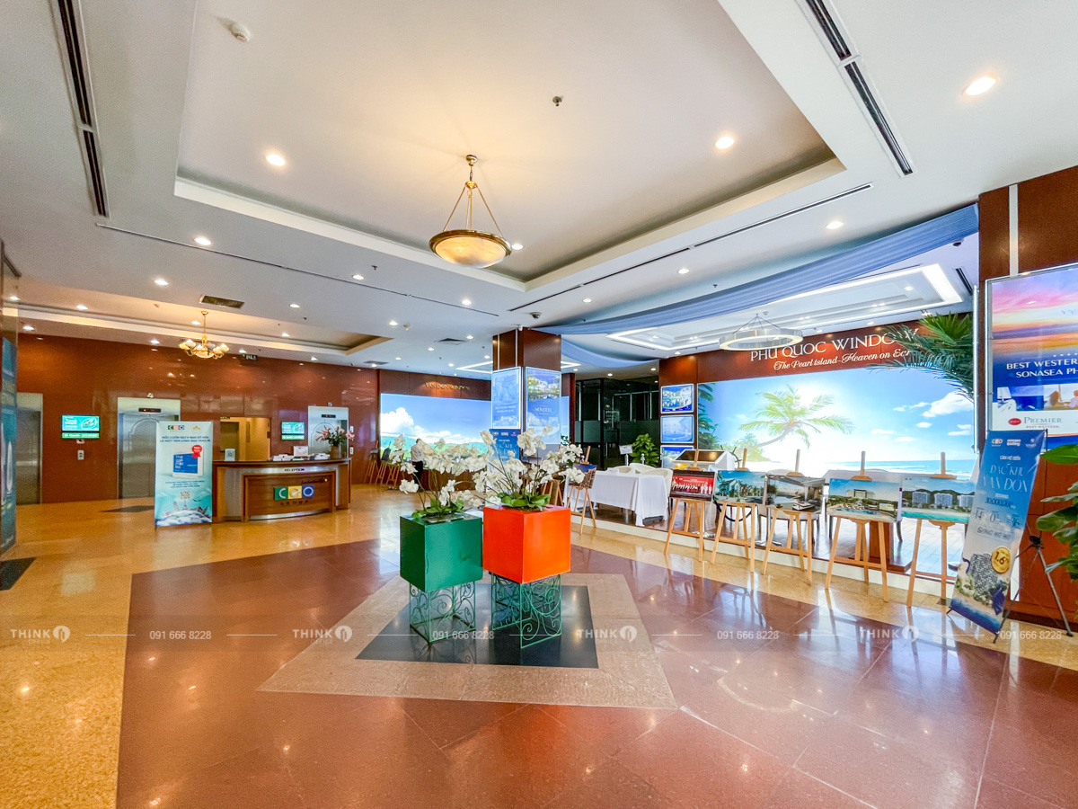 Khu vực sảnh toà nhà CEO Tower Phạm Hùng