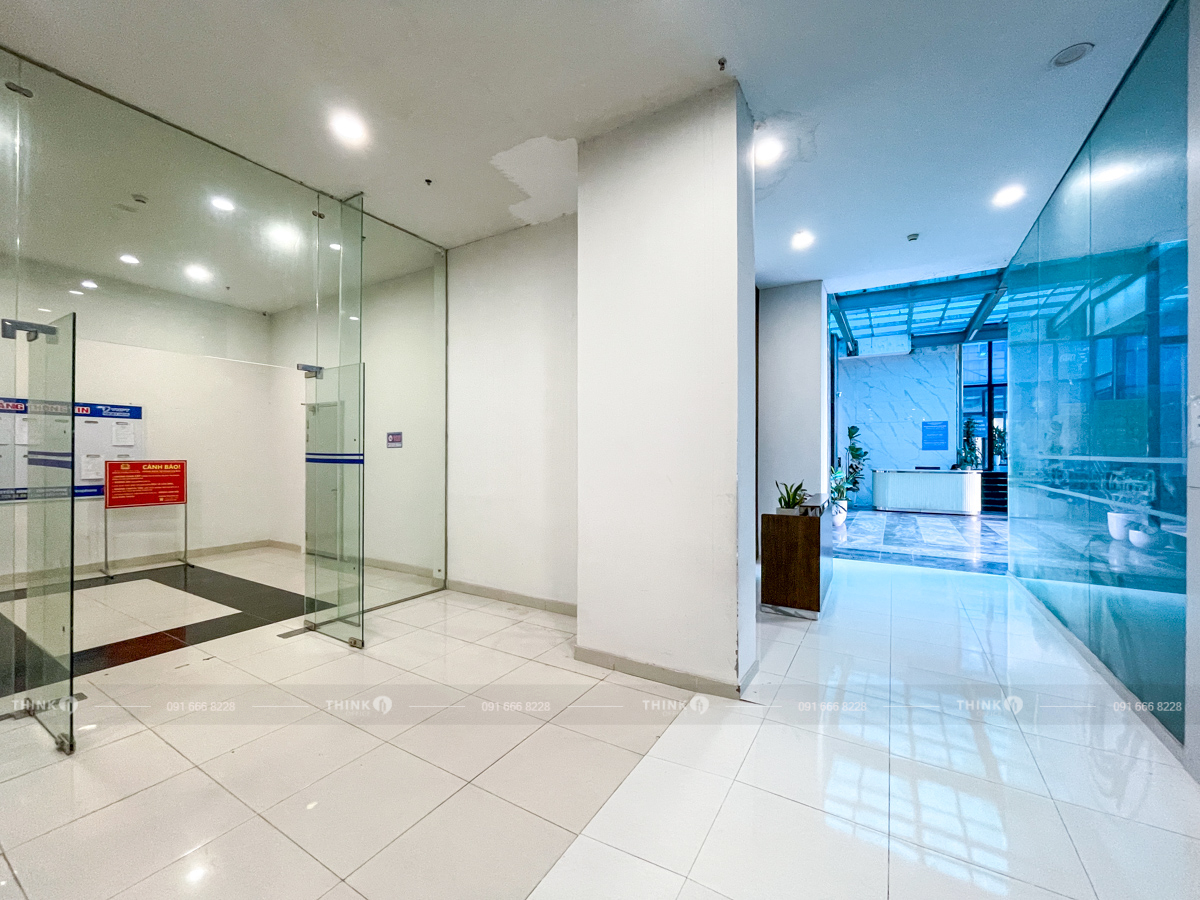 Khu vực sảnh văn phòng toà nhà Việt Đức Complex