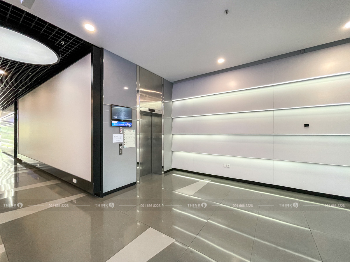 Khu vực thang máy The Zei Plaza