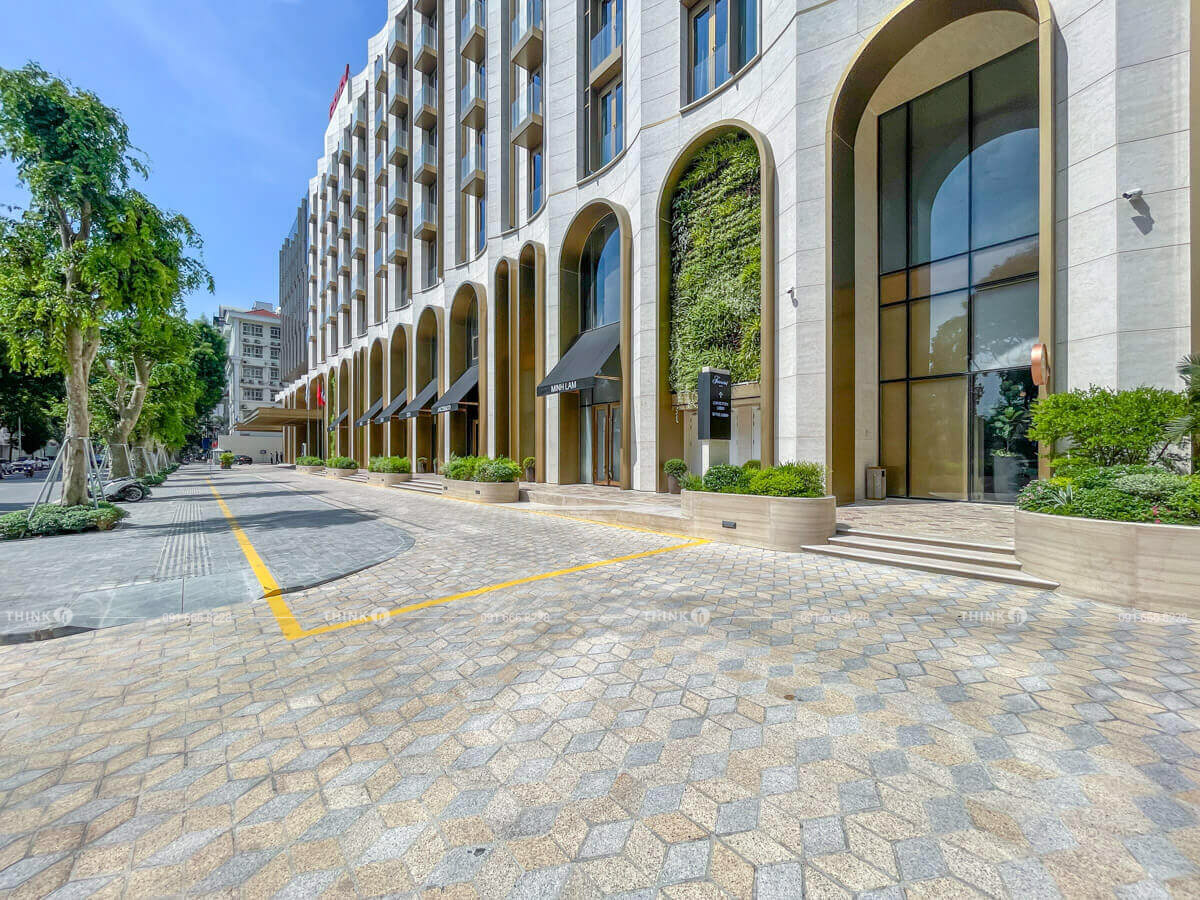 Khuôn viên ngoài toà nhà Gelex Tower Lý Thái Tổ