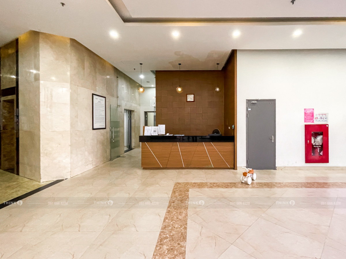 Lễ tân toà nhà FLC Complex Phạm Hùng