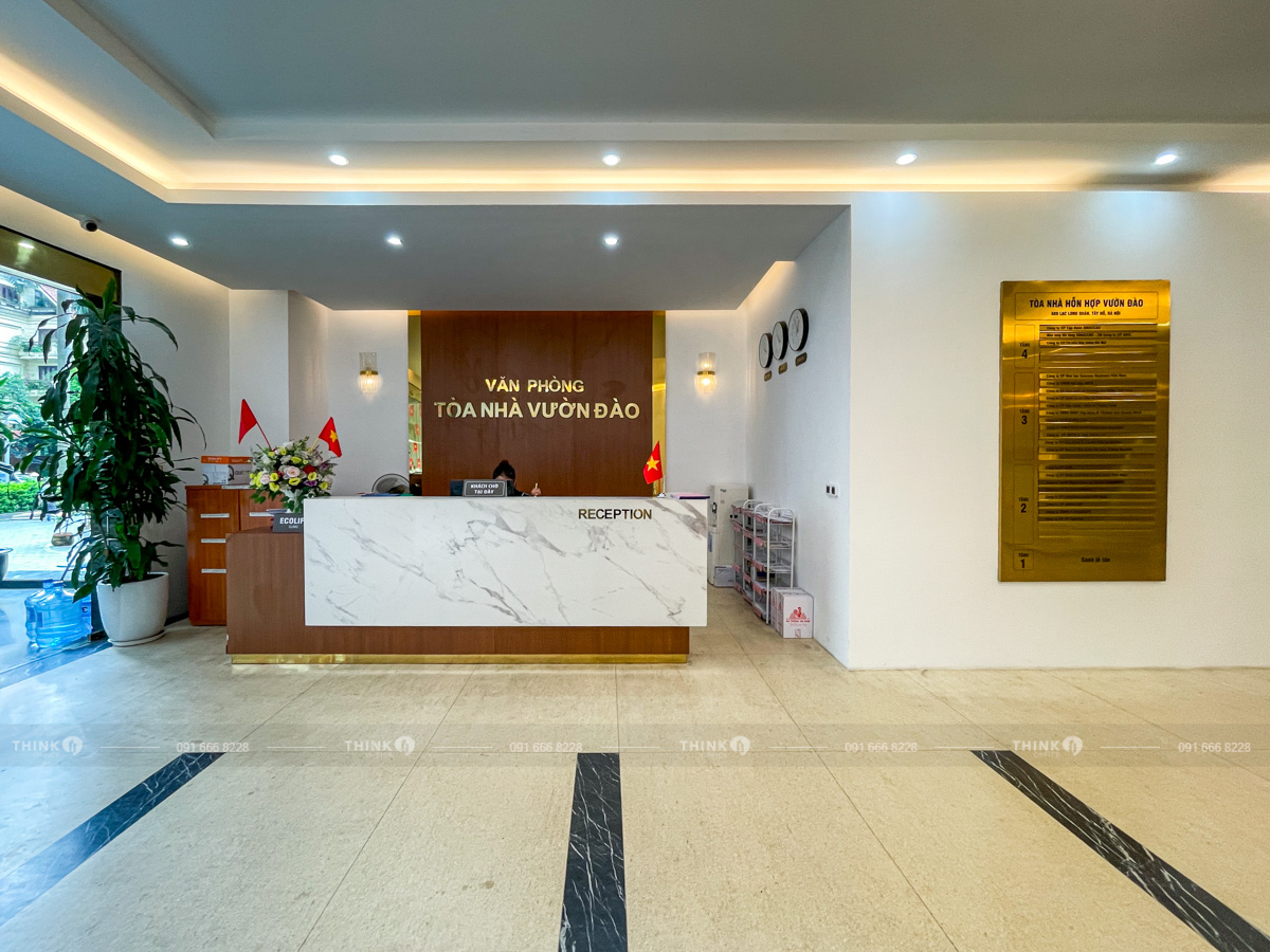 Lễ tân toà nhà Vườn Đào
