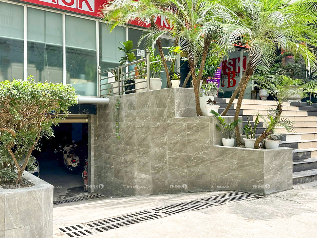 Lối vào hầm để xe toà nhà B&B Building