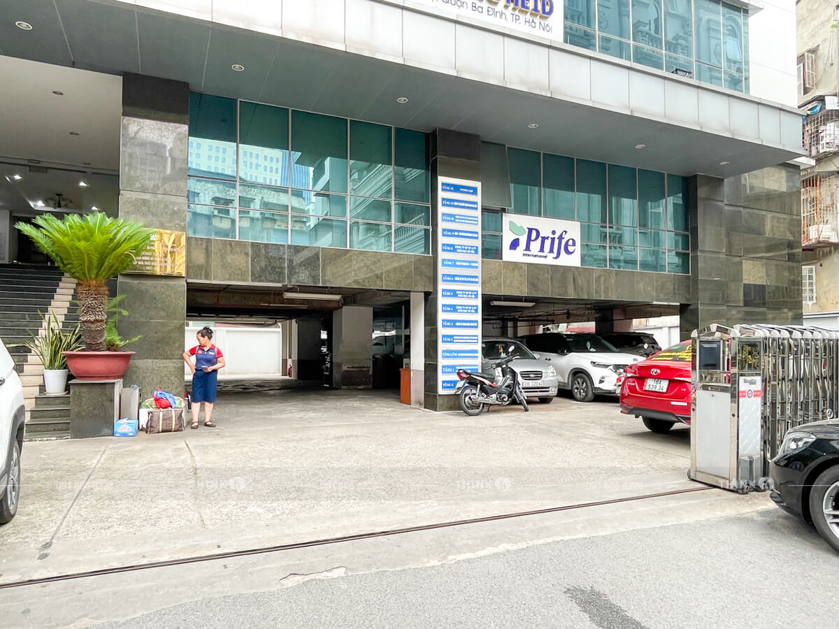 Lối vào hầm để xe toà nhà HEID Building Láng Hạ
