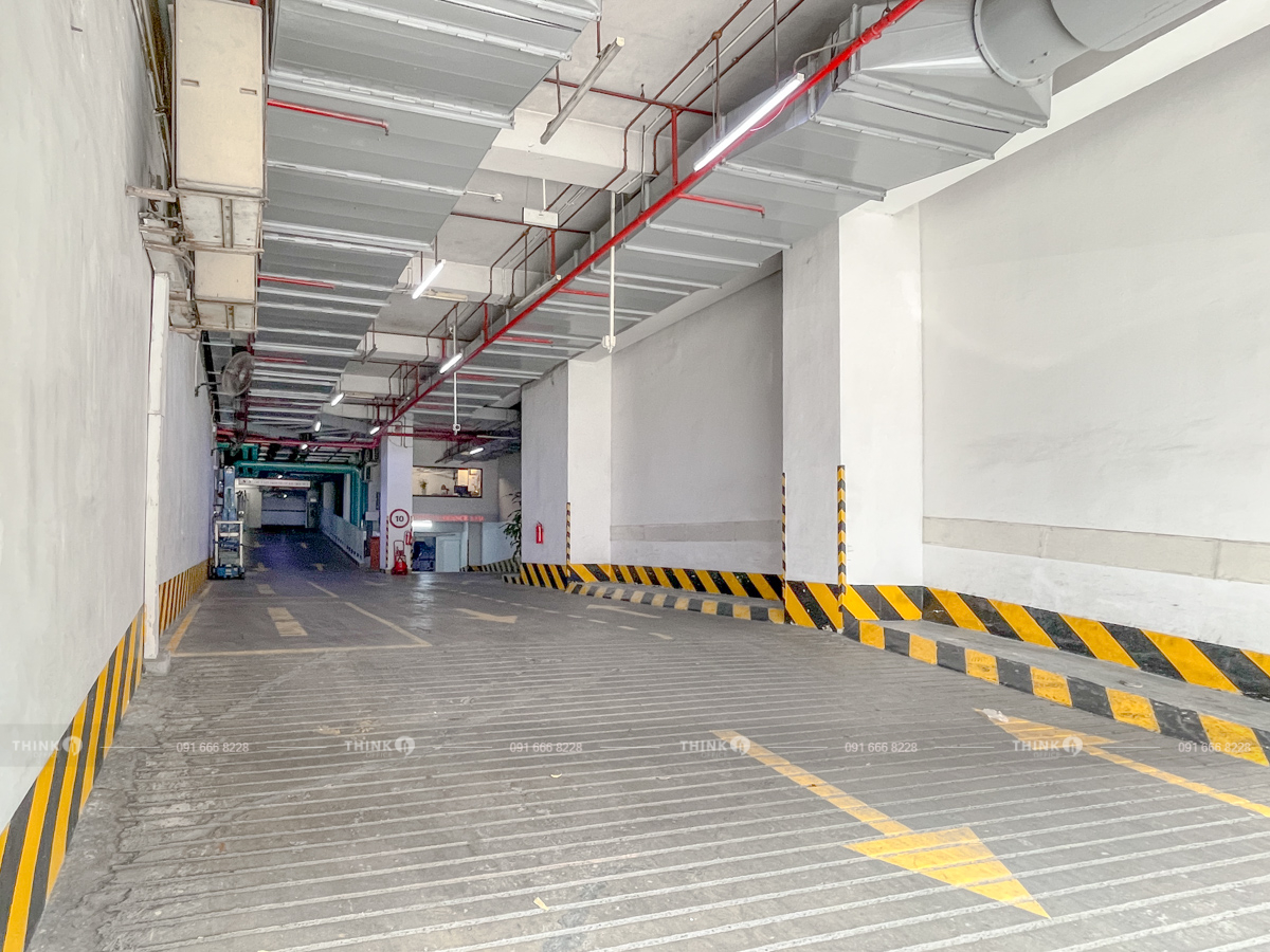 Lối vào hầm để xe toà nhà Leadvisors Place