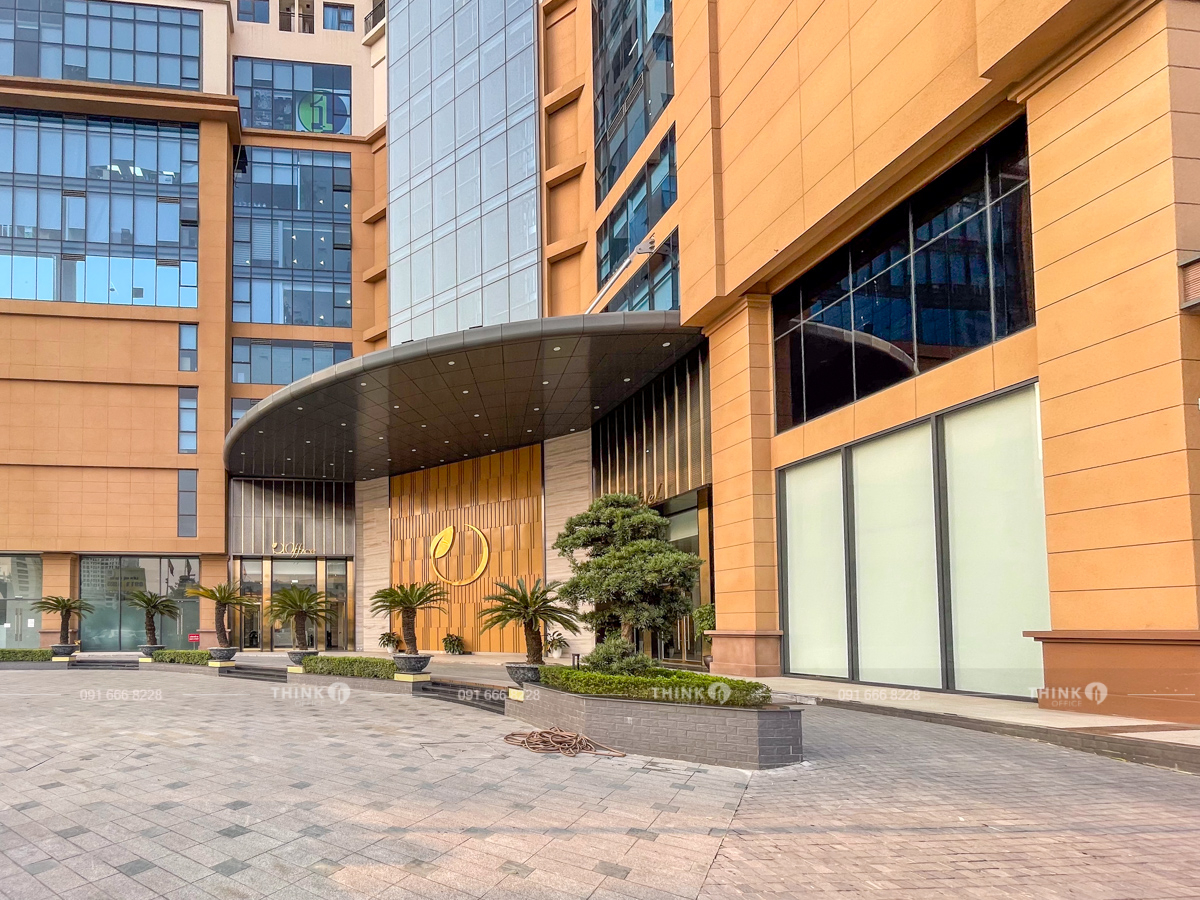 Lối vào sảnh toà nhà Golden Park Tower