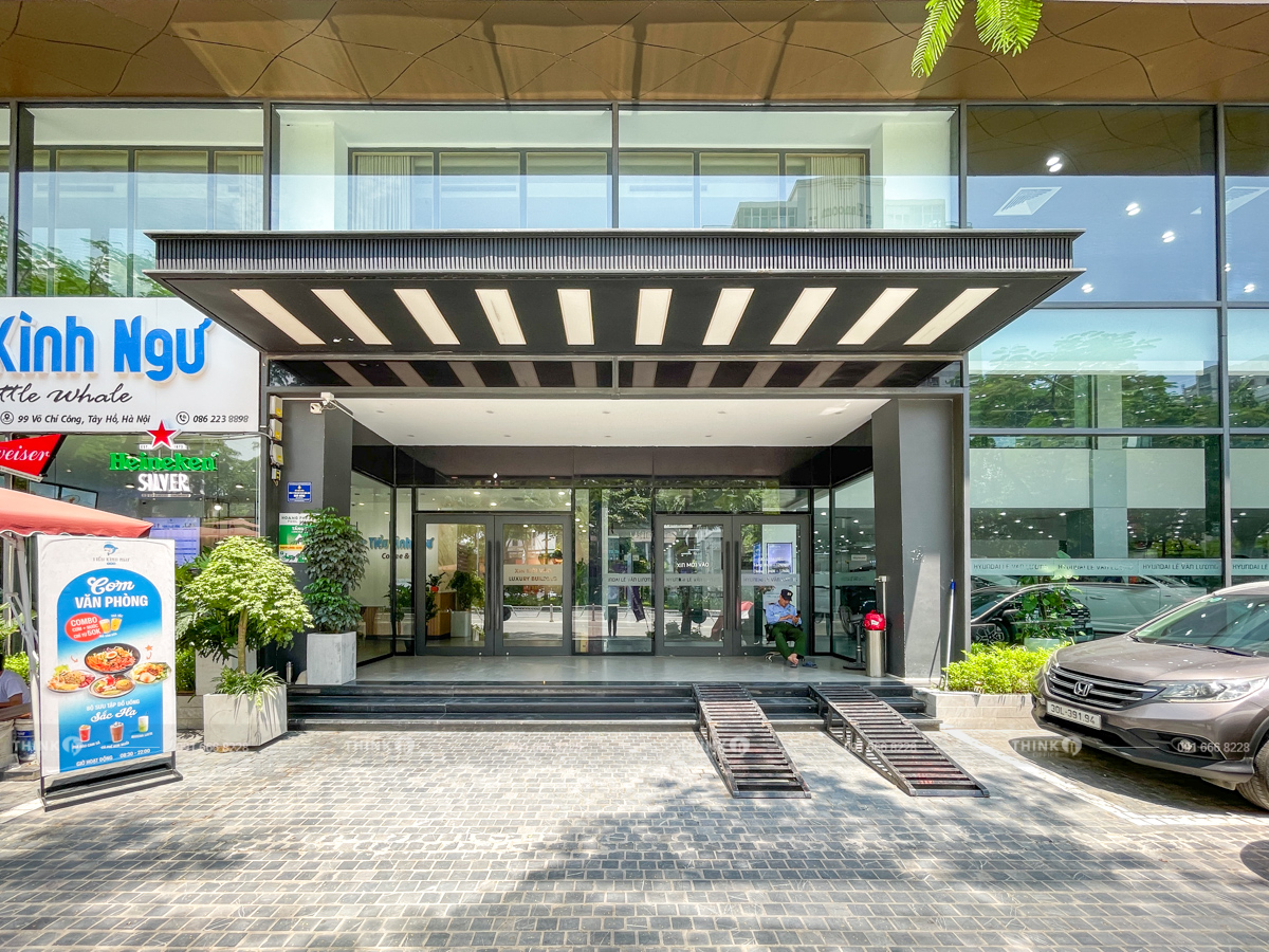 Lối vào sảnh toà nhà Luxury Office Võ Chí Công