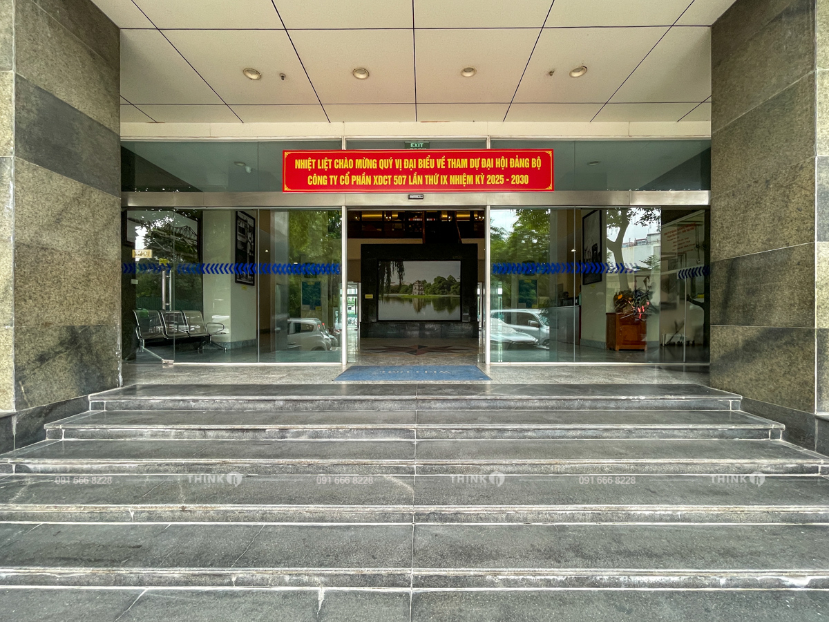 Lối vào sảnh toà nhà Sunrise Building Trần Thái Tông