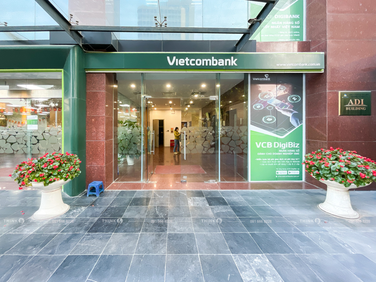 Lối vào sảnh văn phòng toà nhà ADI Building