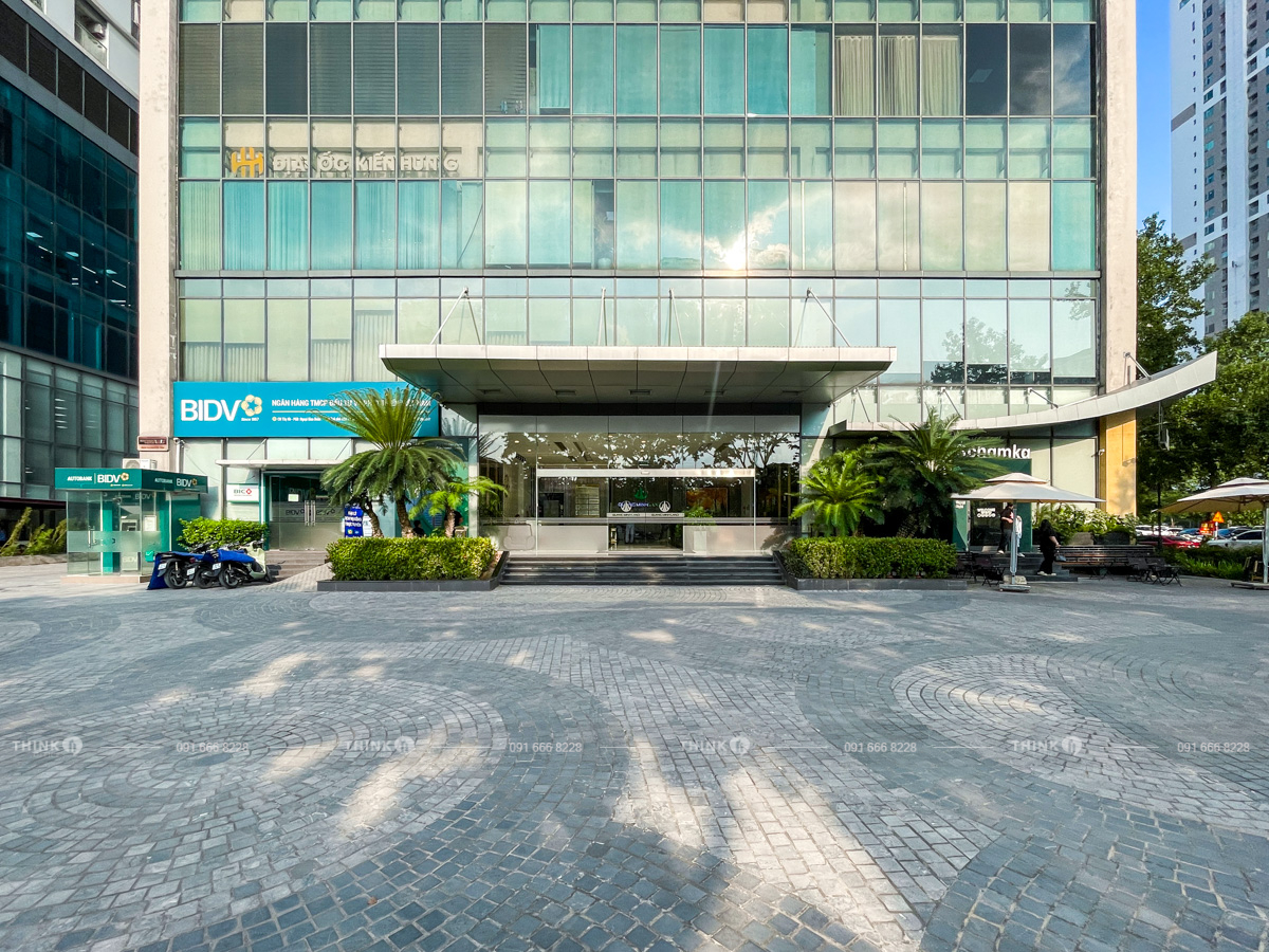 Lối vào sảnh văn phòng toà nhà Quang Minh Tower N02 T3 Ngoại Giao Đoàn