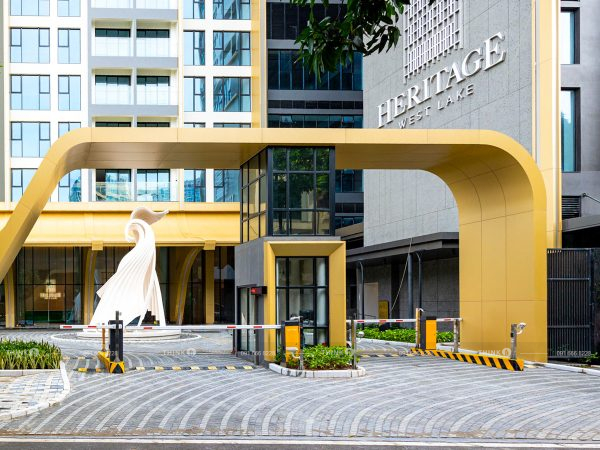 Lối vào toà nhà Heritage West Lake