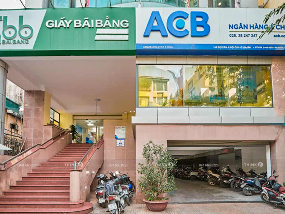 Lối vào toà nhà Vinapaco Building
