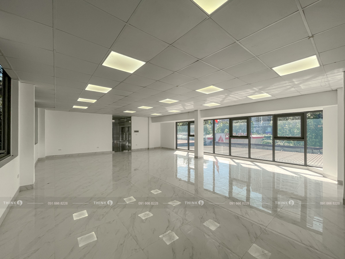 Mặt bằng cho thuê điển hình Red River Building Lê Văn Lương