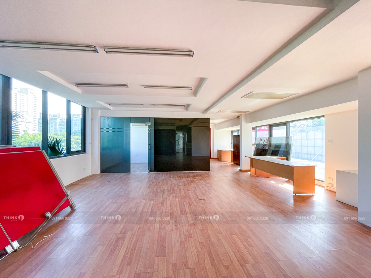 Mặt bằng cho thuê điển hình toà nhà Red River Building Lê Văn Lương