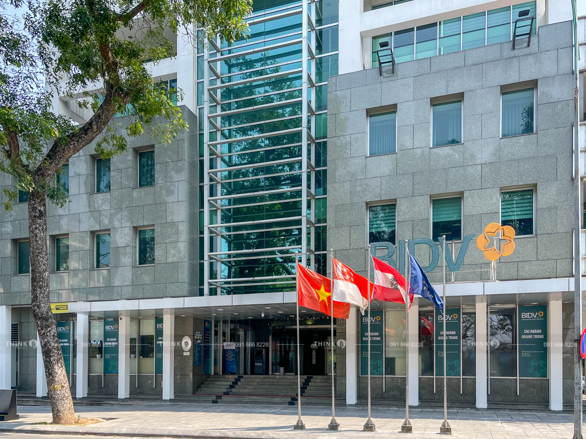 Mặt ngoài toà nhà Prime Centre Quang Trung