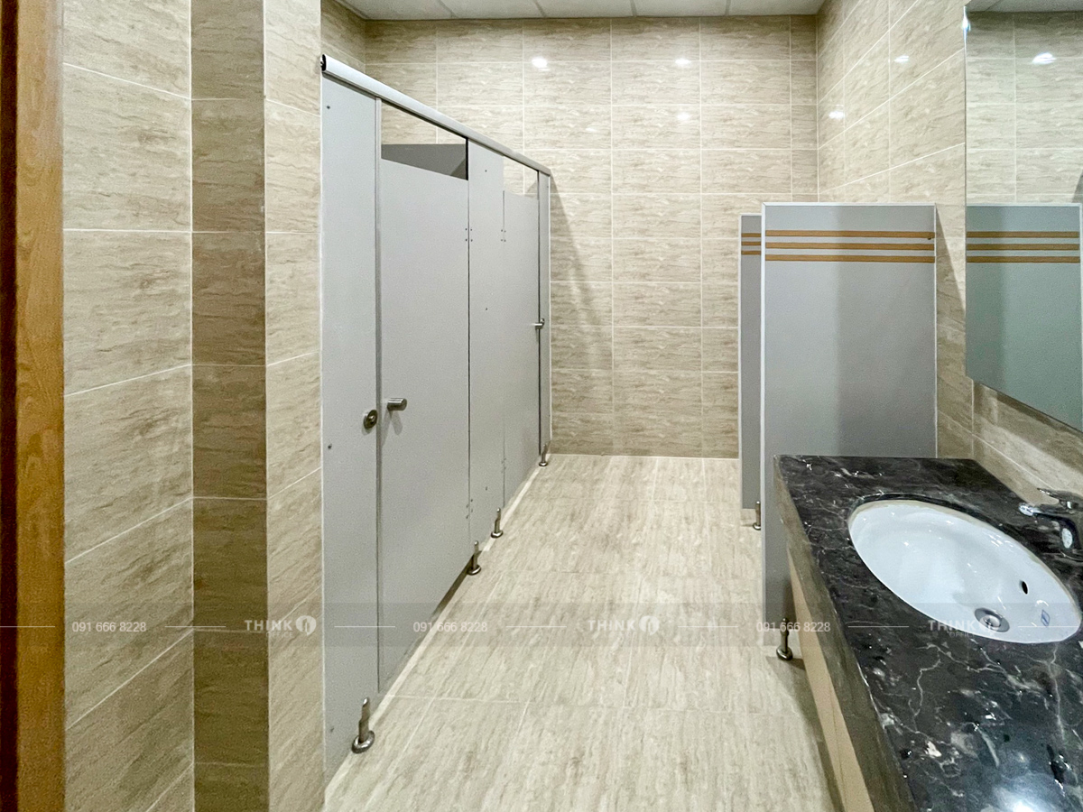 Nhà vệ sinh toà nhà Chelsea Residences