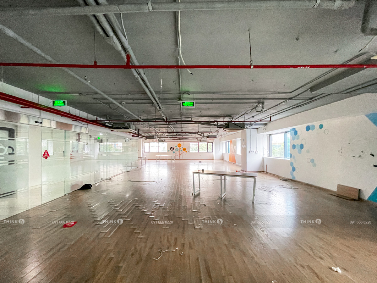Sàn văn phòng điển hình cho thuê toà nhà FLC Complex Phạm Hùng