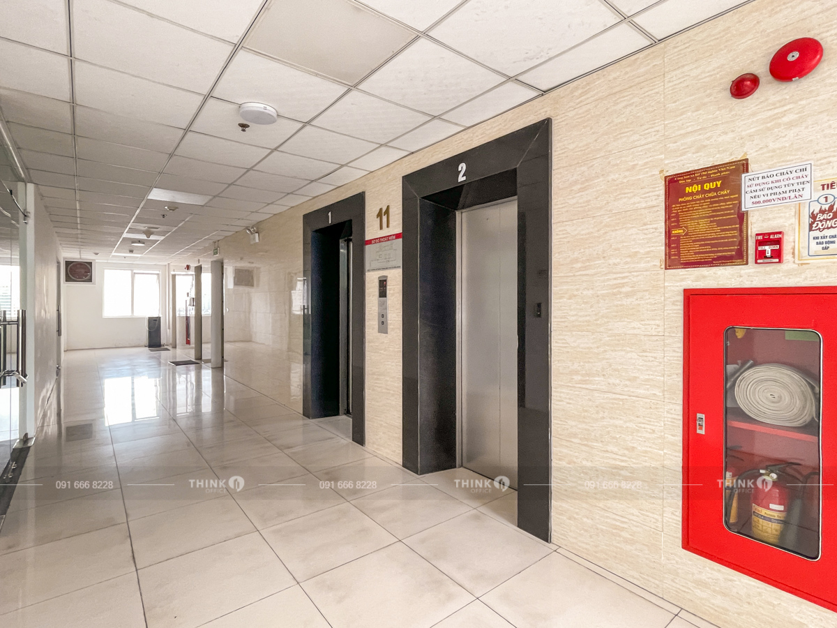 Sảnh thang máy văn phòng CTM Complex Cầu Giấy