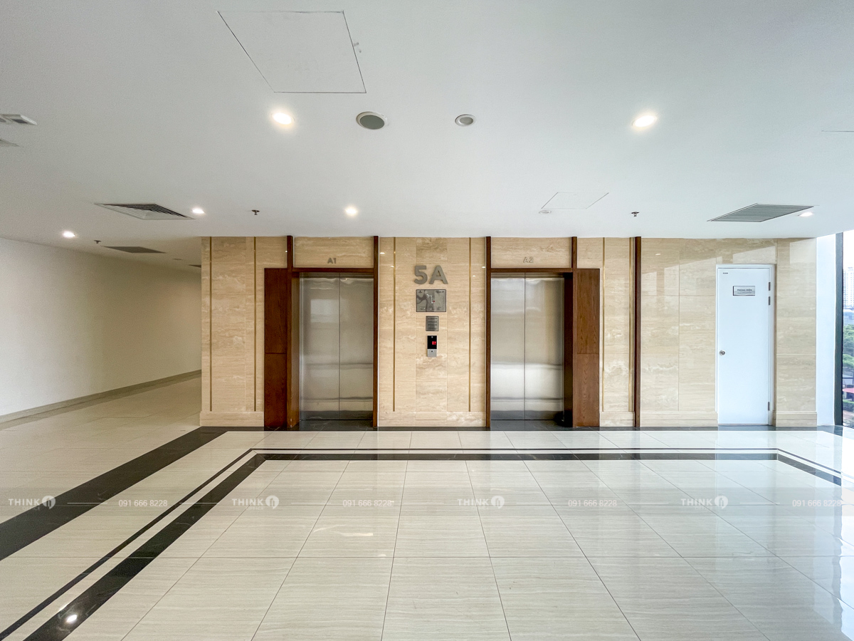 Sảnh thang máy văn phòng Vinhomes West Point