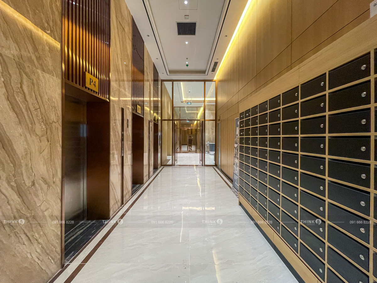 Sảnh thang máy văn phòng toà nhà Capital Elite