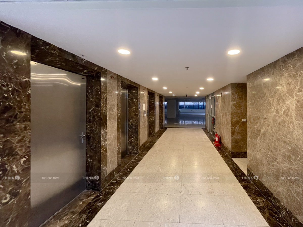 Sảnh thang máy văn phòng toà nhà Phú Điền Building