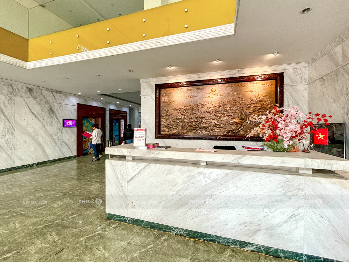 Sảnh toà nhà Lotus Building