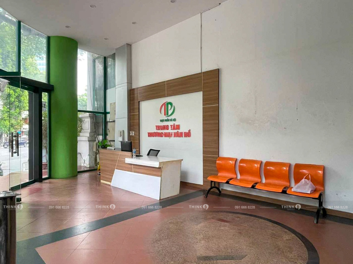 Sảnh toà nhà TTTM Vân Hồ