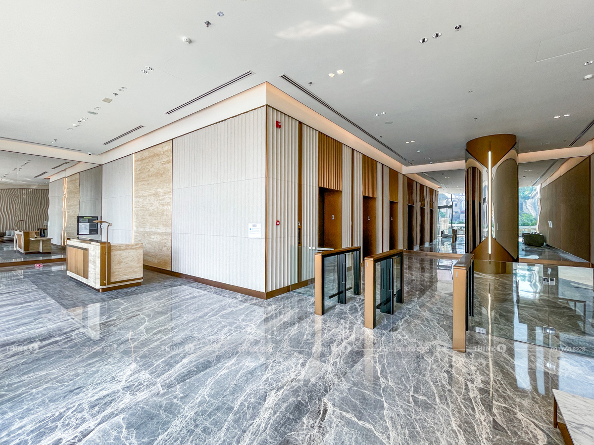 Sảnh toà nhà Tiến Bộ Plaza
