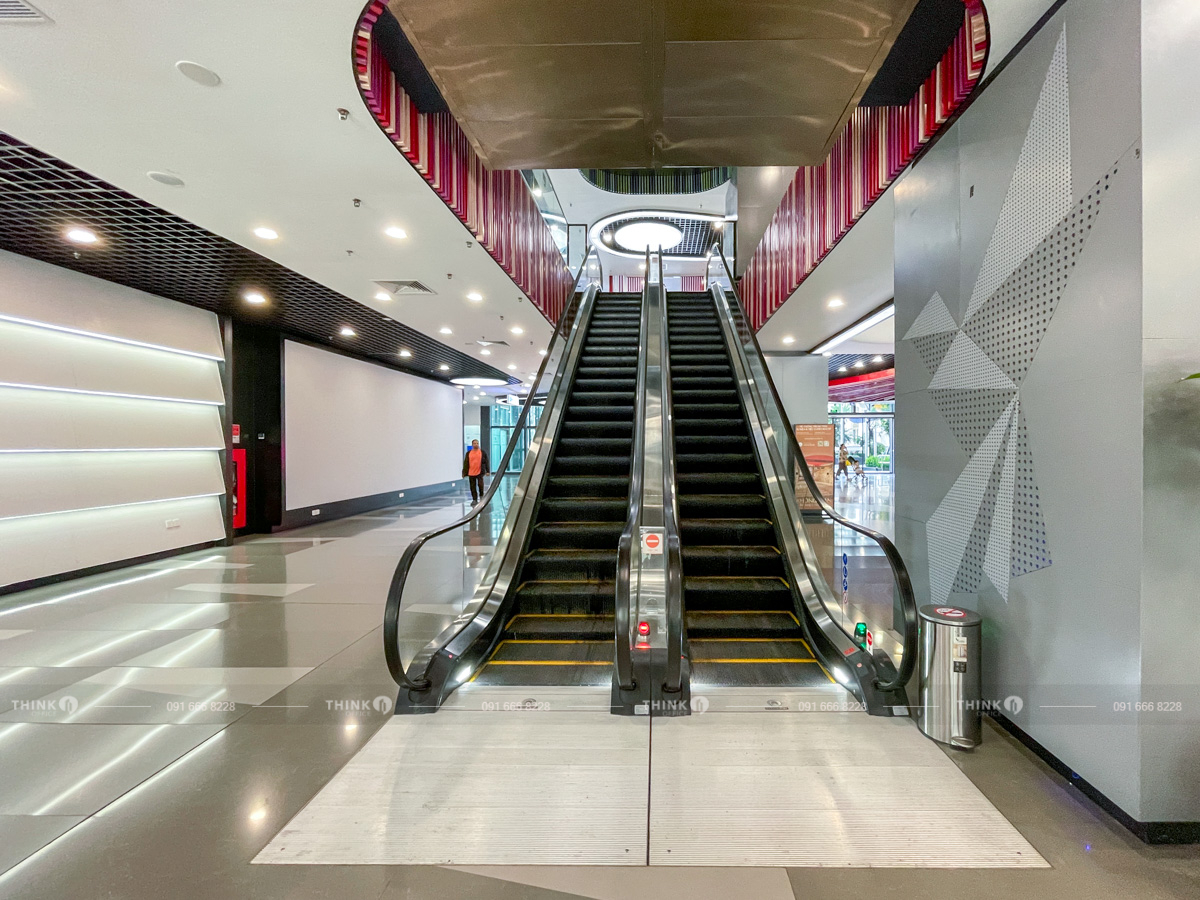 Thang cuốn toà nhà The Zei Plaza