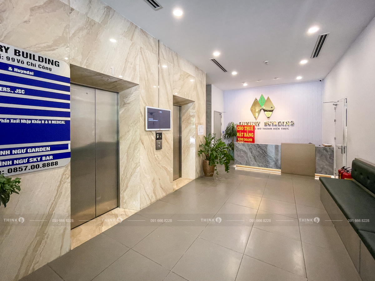 Thang máy sảnh toà nhà Luxury Office Võ Chí Công