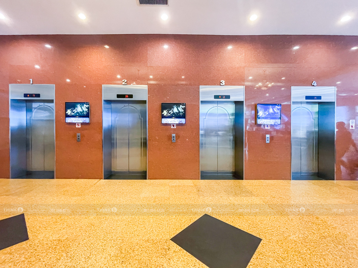 Thang máy sảnh văn phòng toà nhà CEO Tower Phạm Hùng