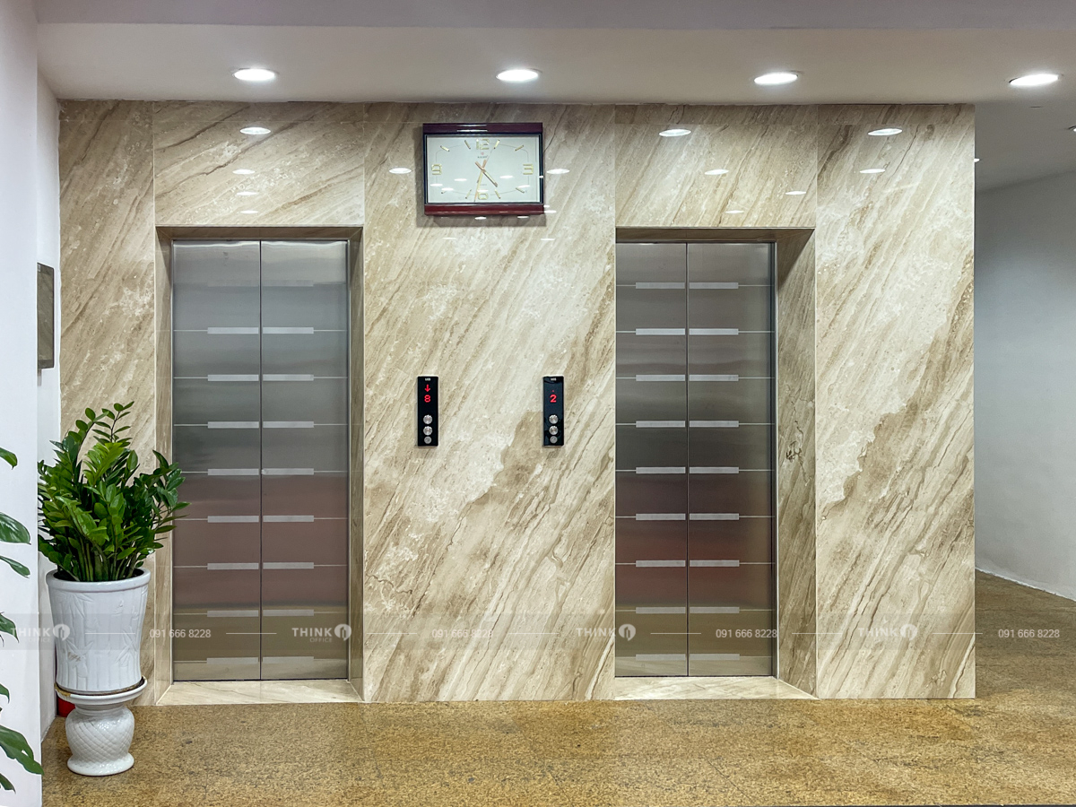 Thang máy toà nhà Báo Tiền Phong Hồ Xuân Hương
