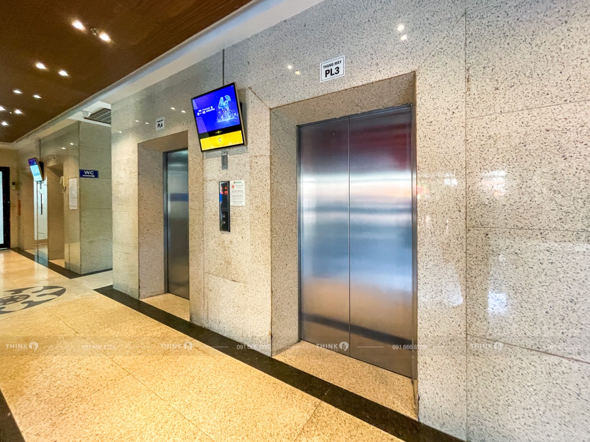 Thang máy toà nhà Intracom Cầu Diễn