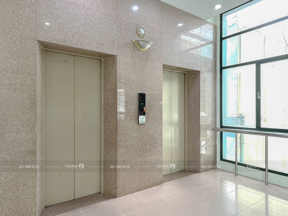 Thang máy toà nhà Vinapaco Building Đội Cấn