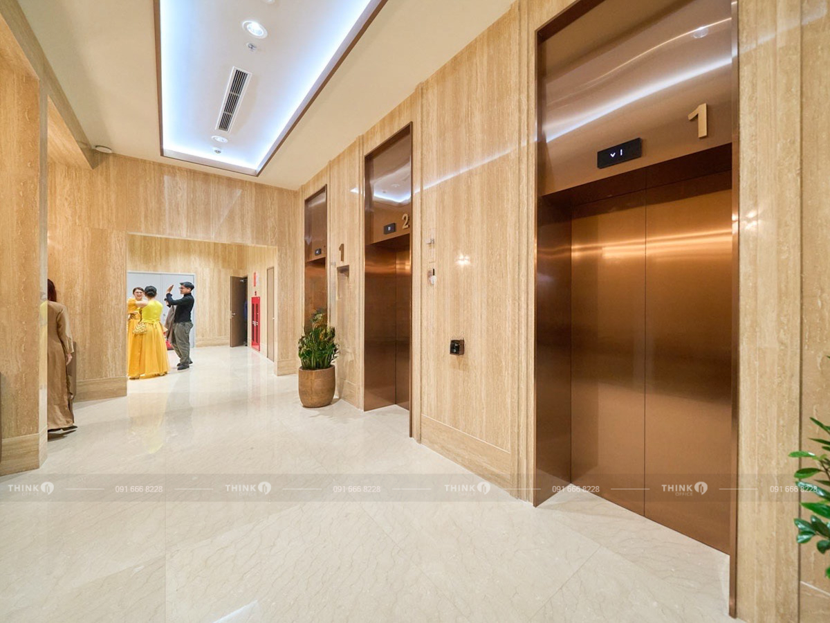 Thang máy văn phòng toà nhà ThaiSquare Caliria