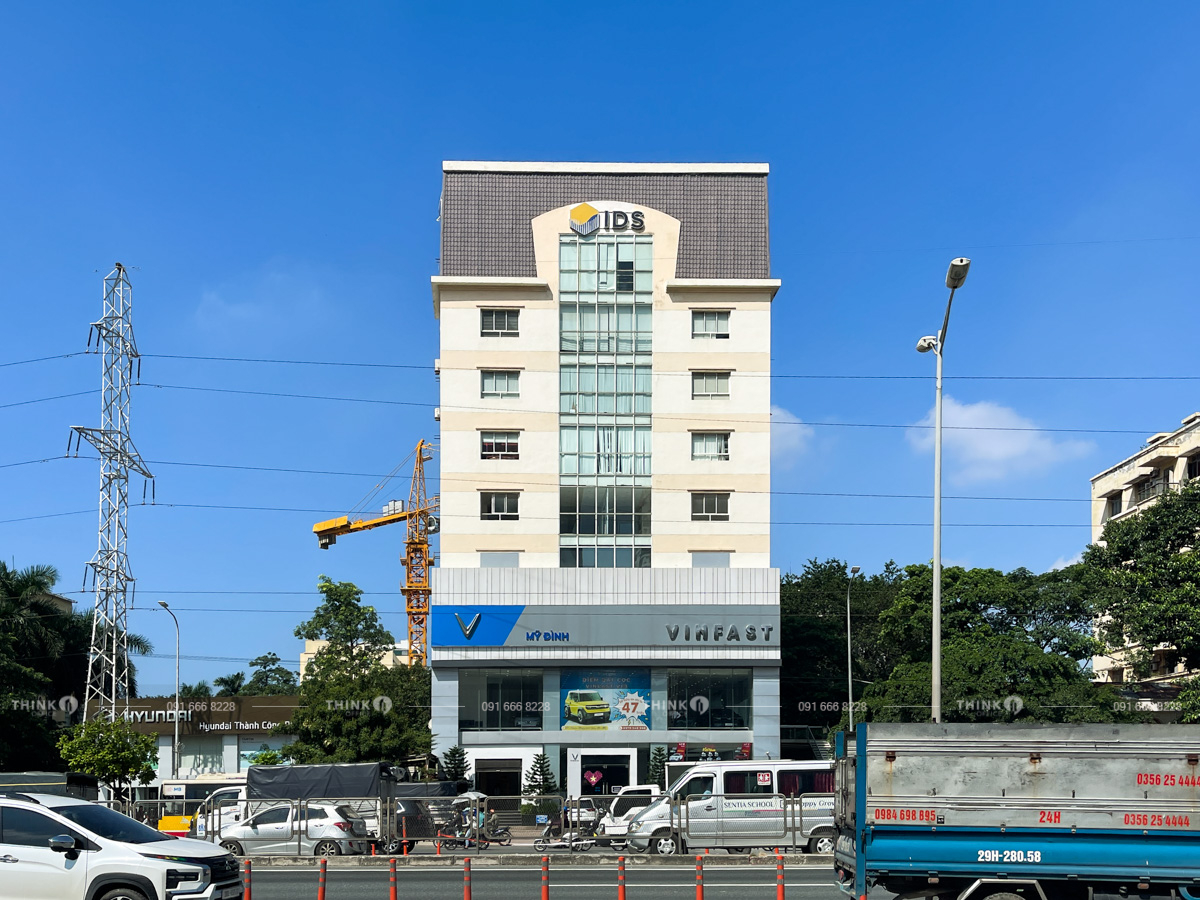 Toà nhà 18 04 Phạm Hùng