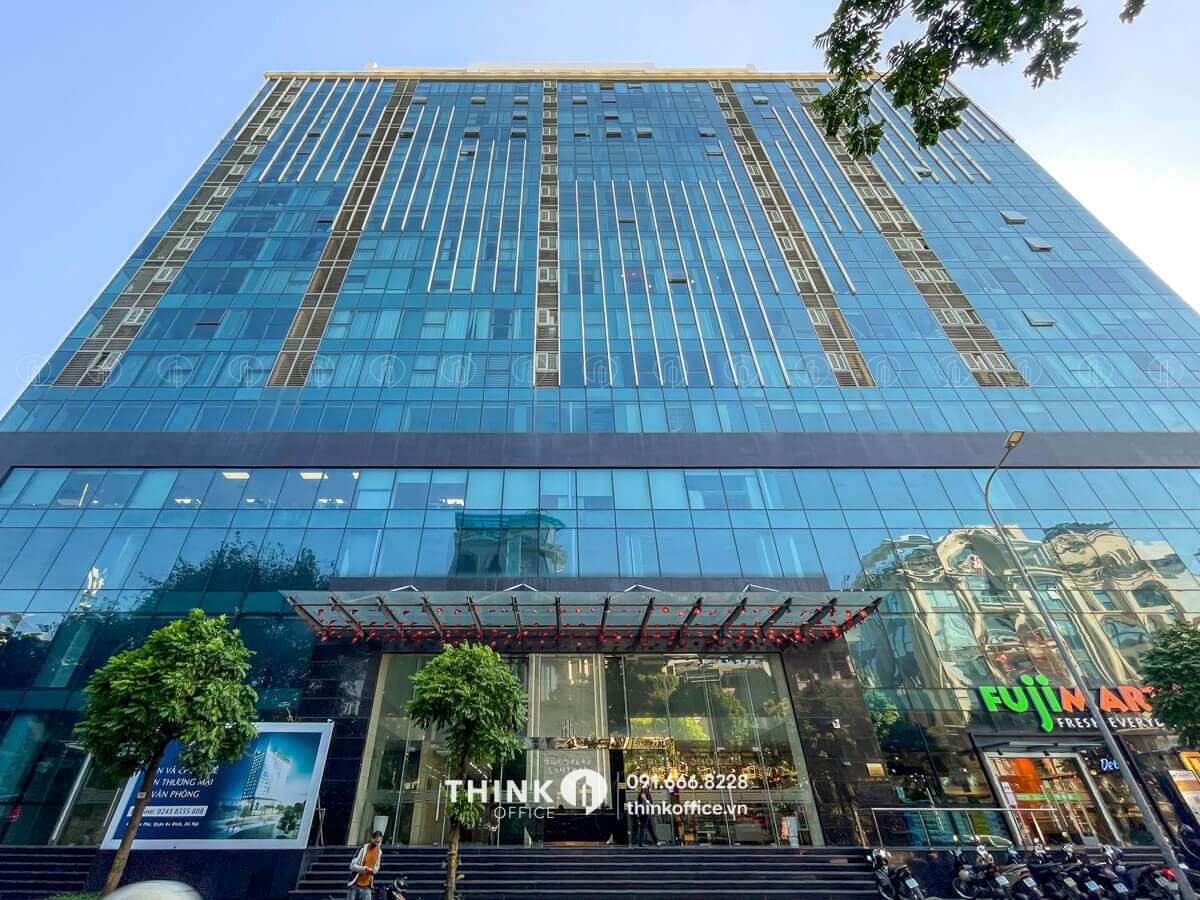 Toà nhà Discovery Central Trần Phú nhìn từ mặt chính