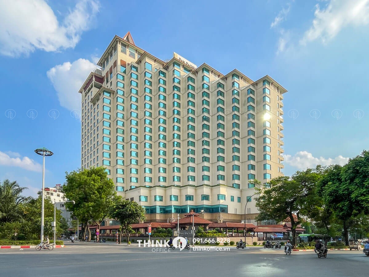 Mặt trước toà nhà Pan Pacific Hanoi