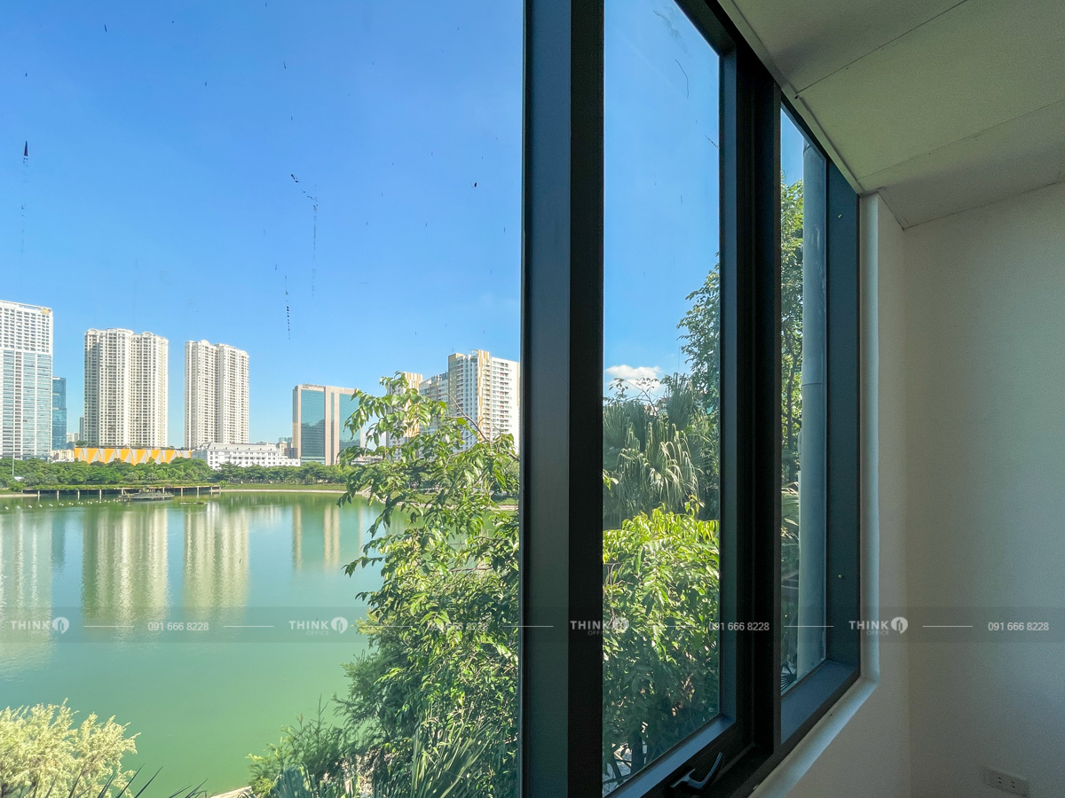 View văn phòng điển hình toà nhà Red River Building Lê Văn Lương