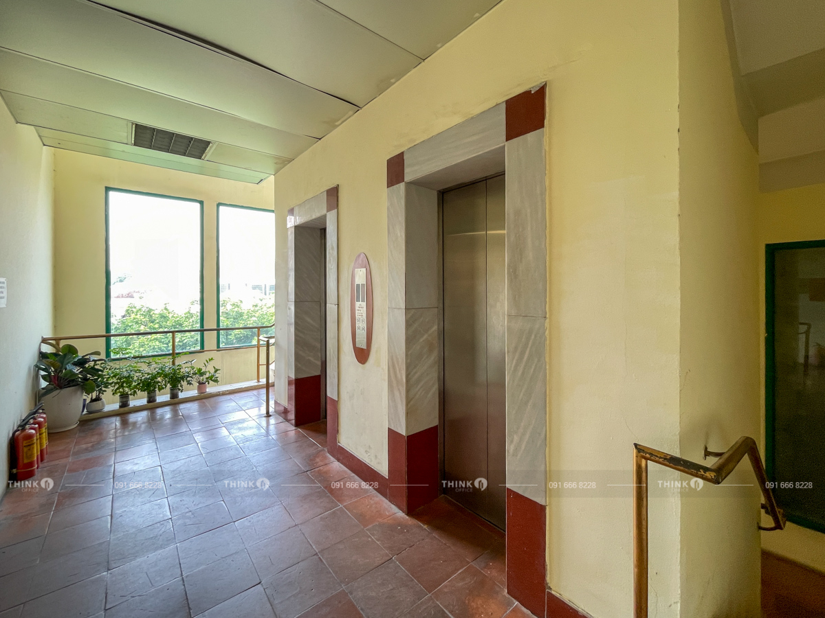 Thang máy toà nhà Savina Building