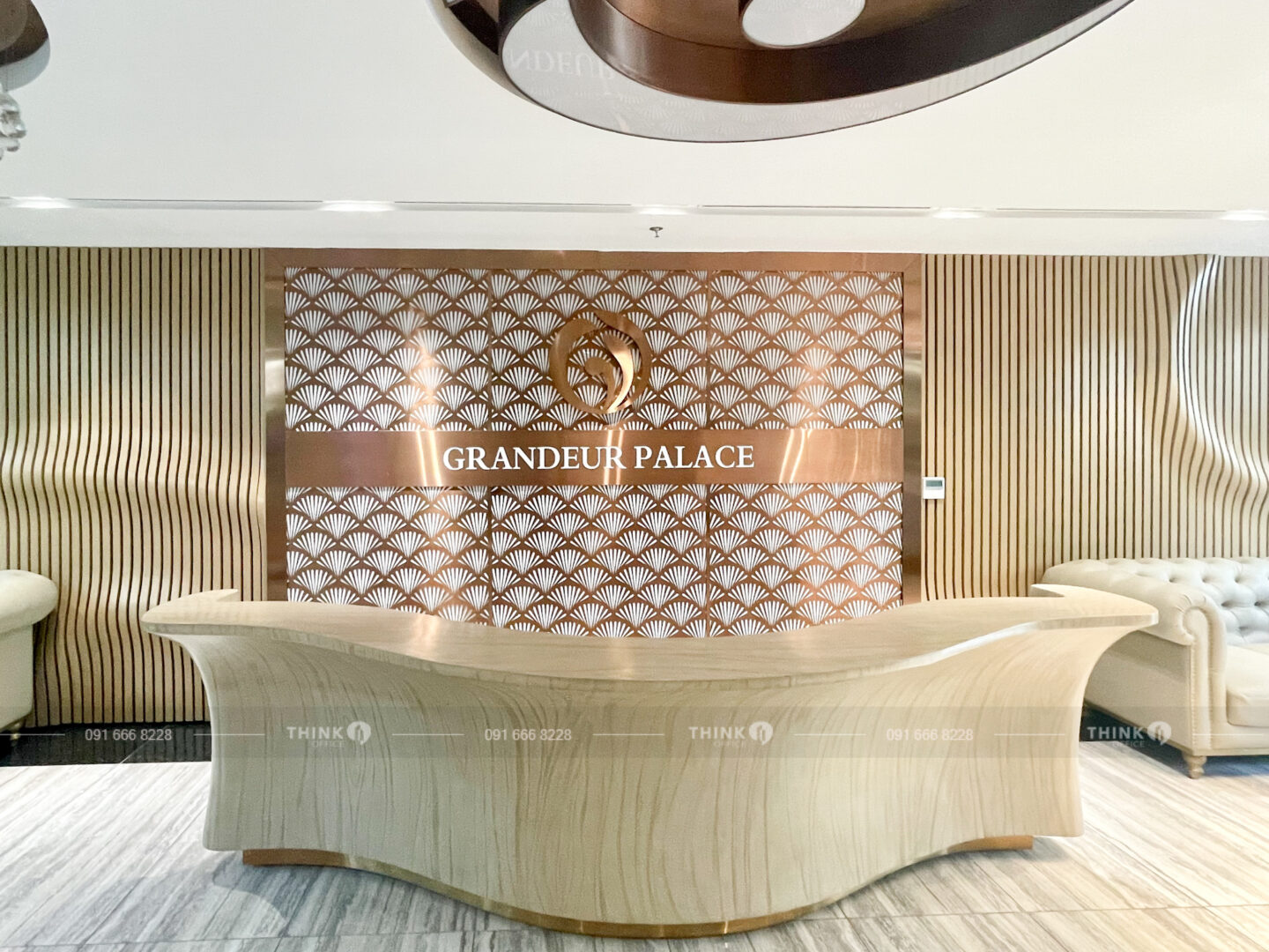 Quầy lễ tân Grandeur Palace Giảng Võ