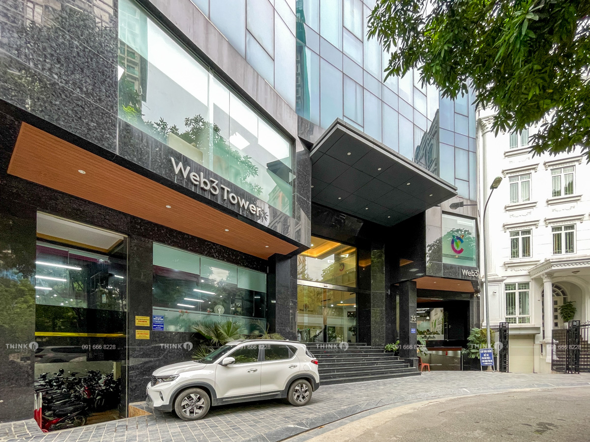 Khuôn viên ngoài toà nhà Web3 Tower