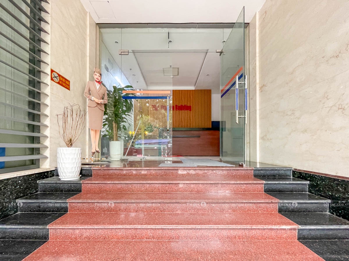 Lối vào sảnh văn phòng toà nhà Viet Dragon Building