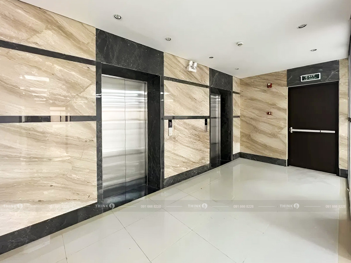 Thang máy toà nhà 183 Trường Chinh