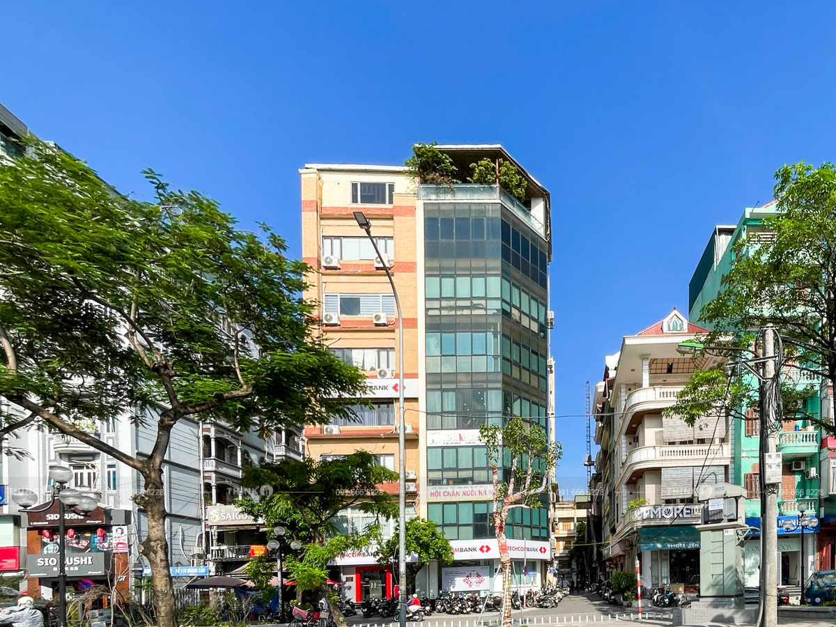 Toà nhà 73 Hoàng Cầu