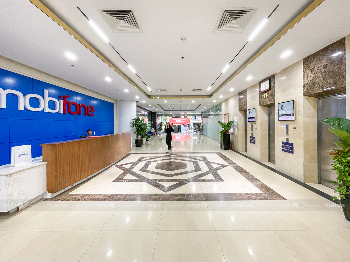 Sảnh toà nhà TH Office Tower