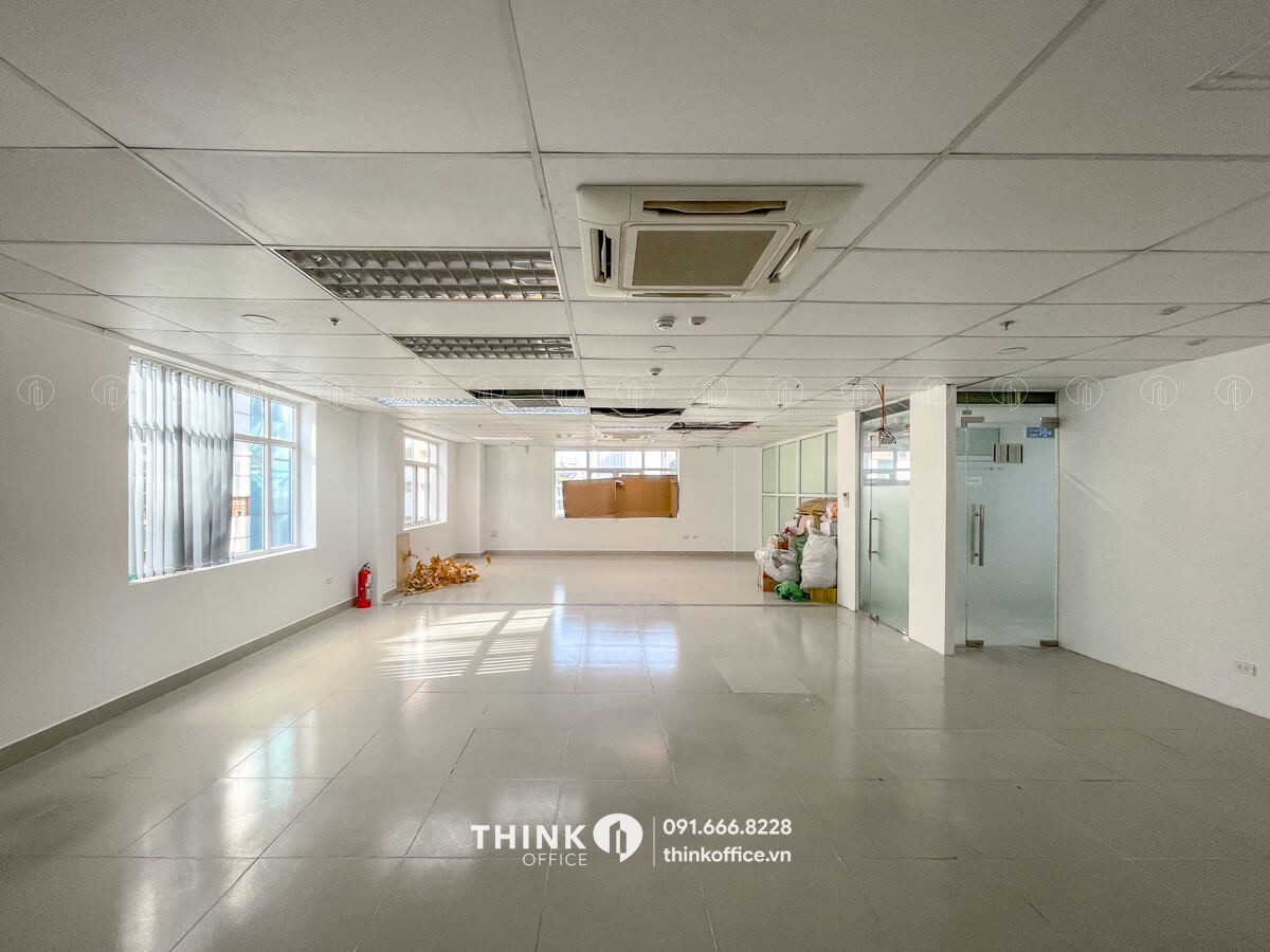 Mặt bằng văn phòng trống cho thuê toà nhà Hồng Hà Nutrition Tower