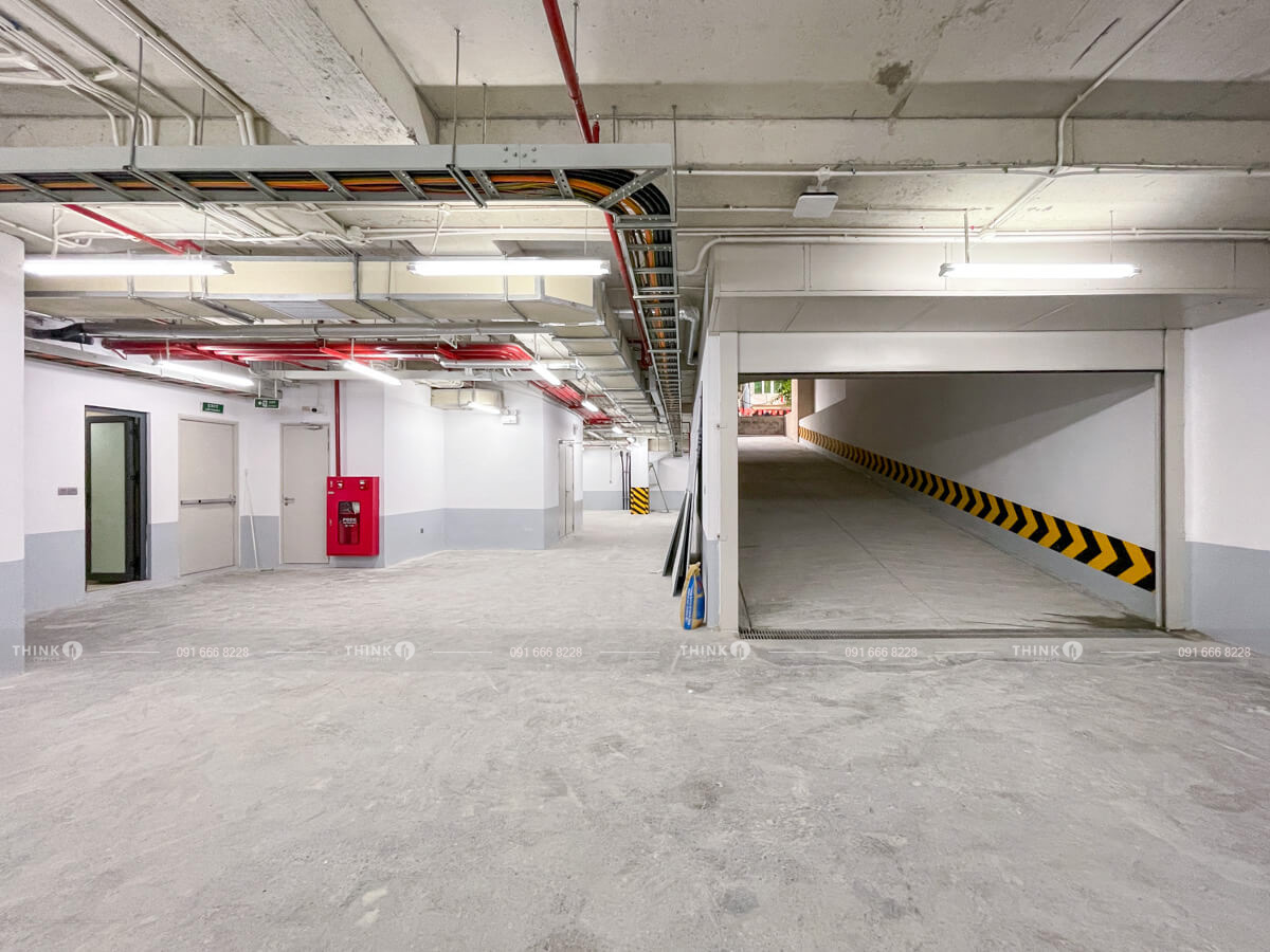 Khu vực hầm để xe toà nhà 10 Nguyễn Biểu Building